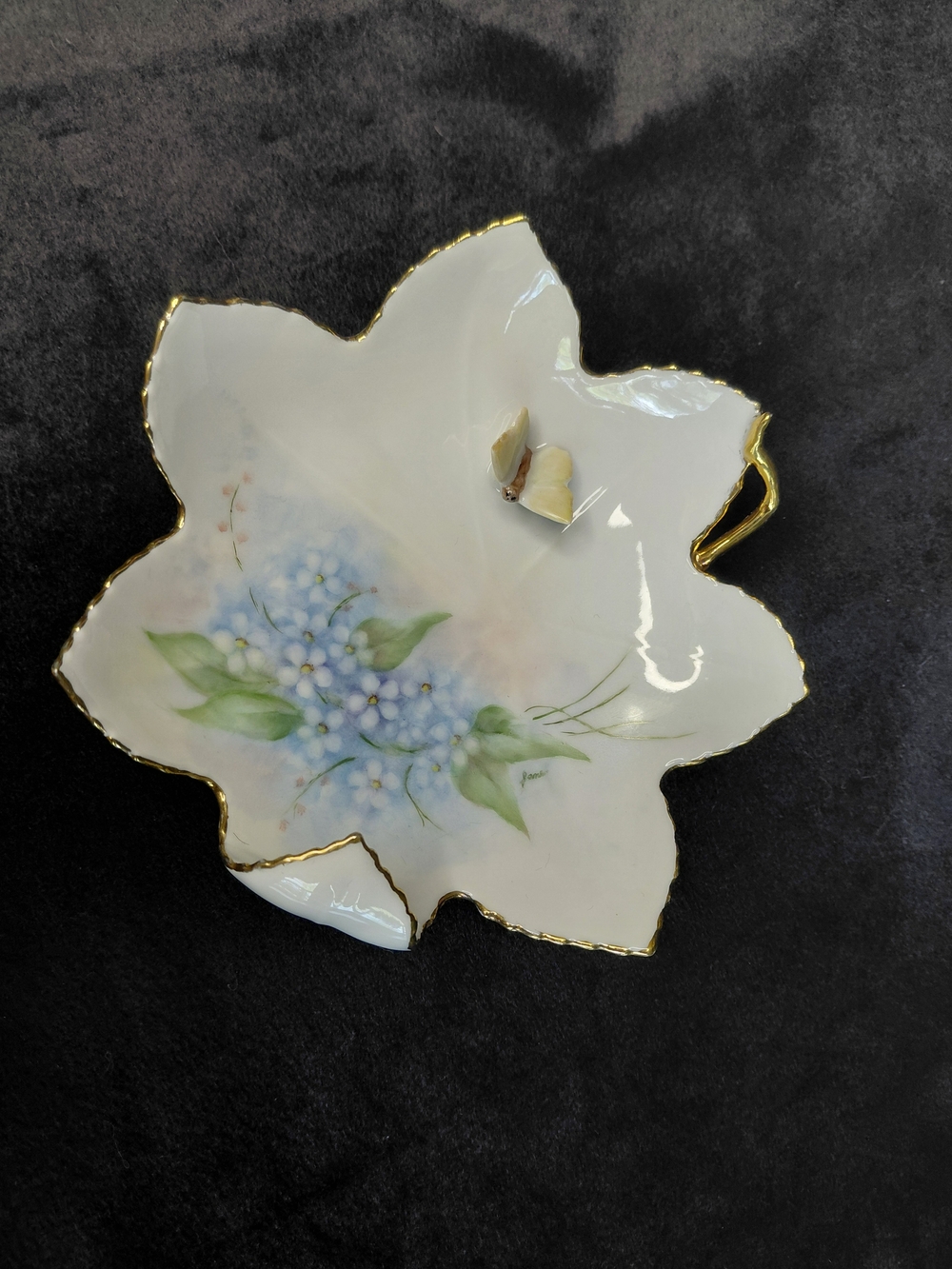 Decorative Vintage Jewelry Dish with Blue Floral Motif and Gold Trim
